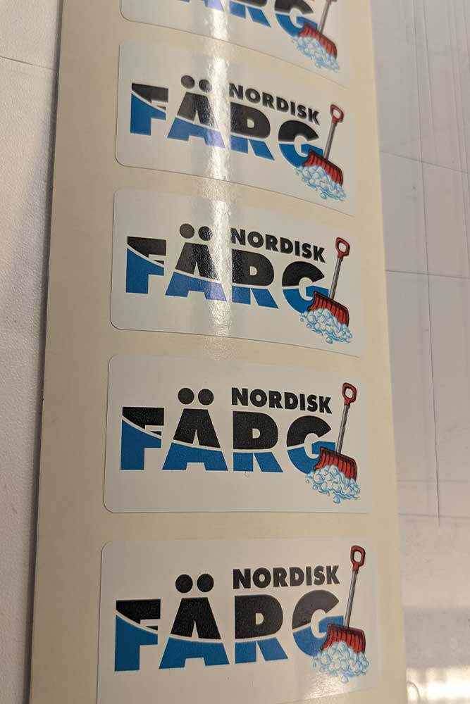 Klistermärken till Nordisk Färg